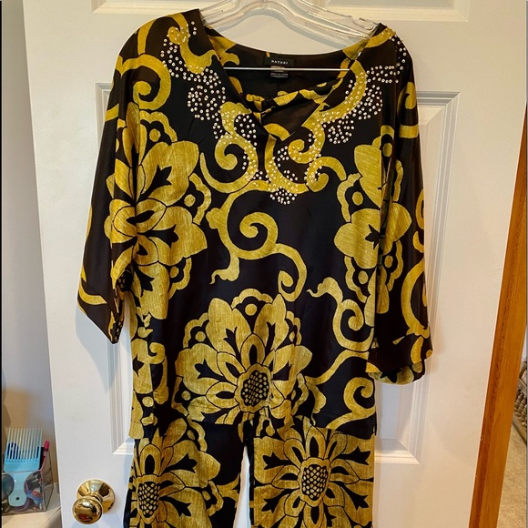 Natori Other - Natori Private Luxuries Black Medallion Pajamas M